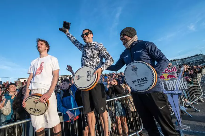 Victorie uriașă pentru Constantin Popovici în Seria Mondială Red Bull Cliff Diving