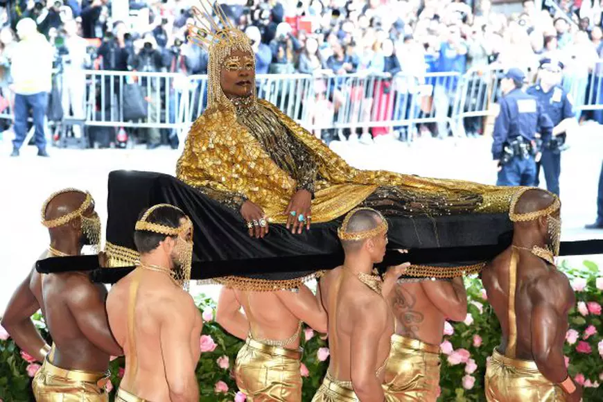 FOTO | Met Gala 2019. Cele mai dramatice look-uri de pe covorul roz. Lady Gaga, Katy Perry și Celine Dion, printre vedetele care au făcut senzație