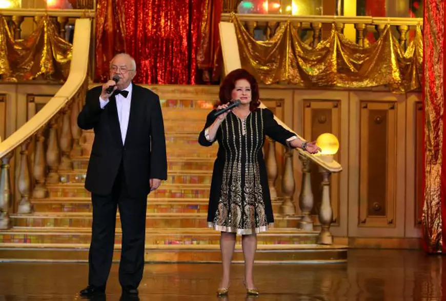 Alexandru Arșinel, aniversat la 80 de ani, pe modelul Stela Popescu.