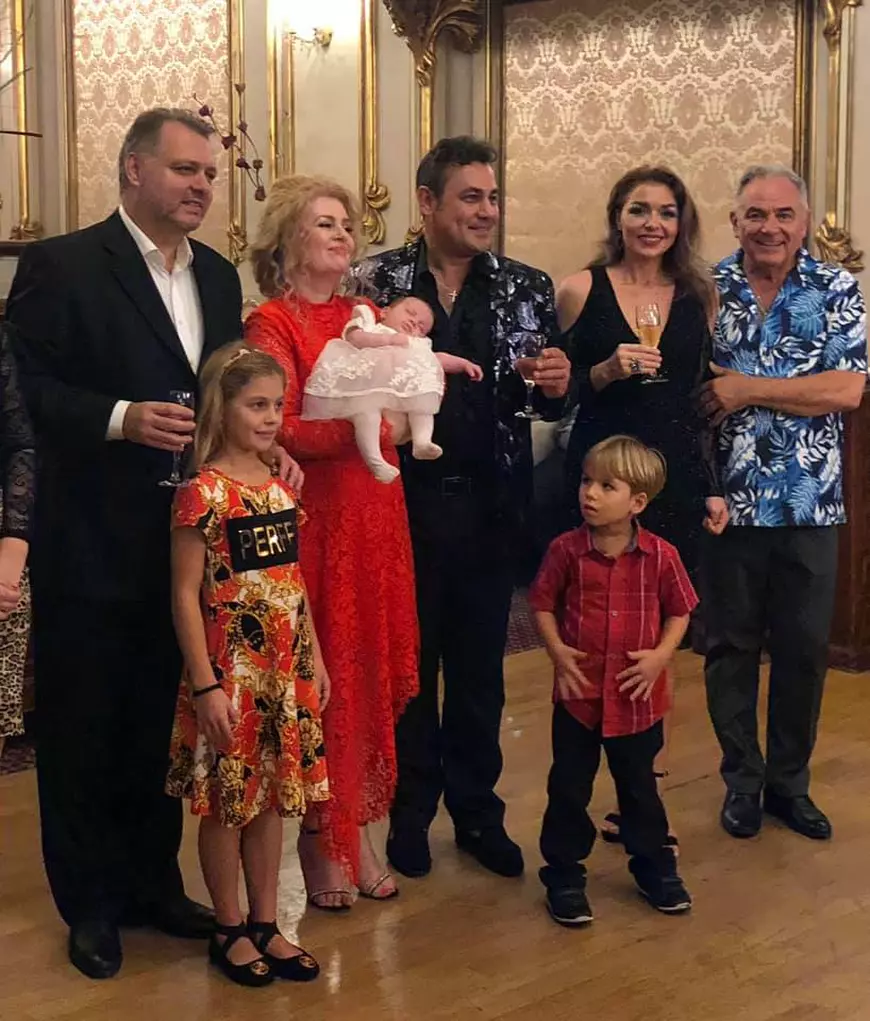 VIDEO/ Ionuț Dolănescu a trecut Oceanul ca să nășească iar! Vrea să bată recordul de 1.000 de fini ai tatălui său