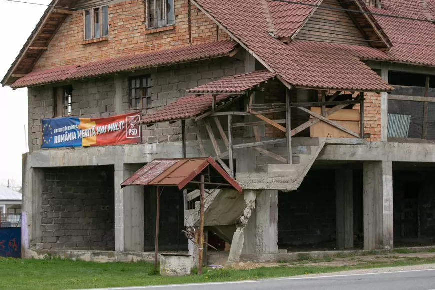 VIDEO | Primar PSD condamnat la 3 ani cu suspendare pentru moartea unei fete într-o groapă cu rahat e acum director adjunct la Direcția pentru Agricultură