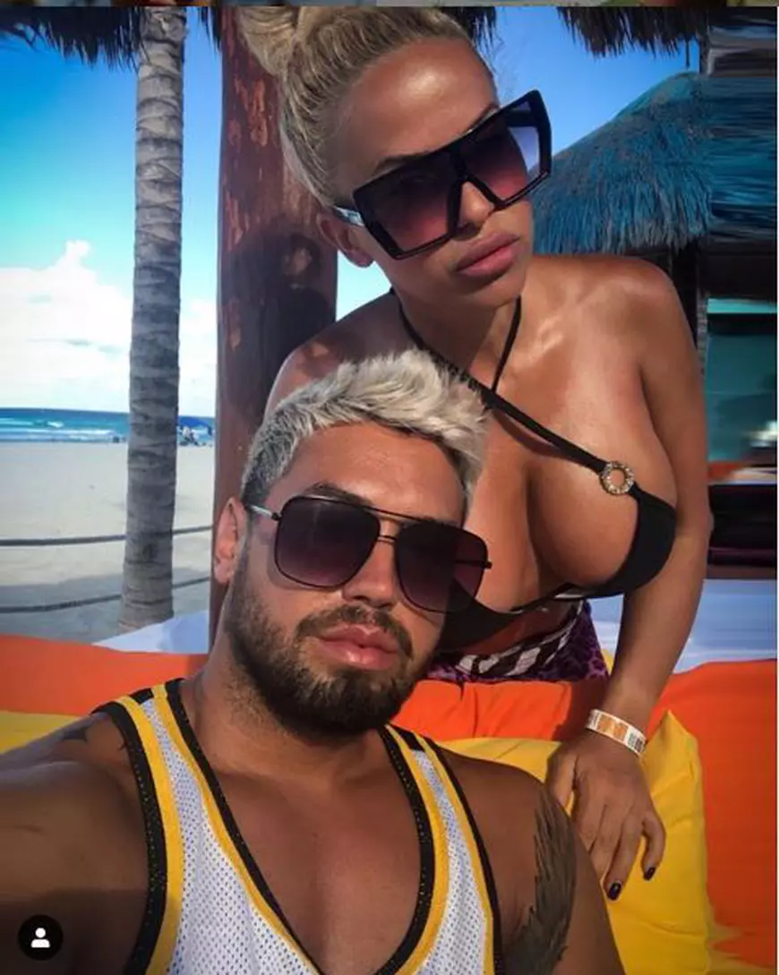 Anda Adam, păcălită de un șofer de autobuz din Mexic.