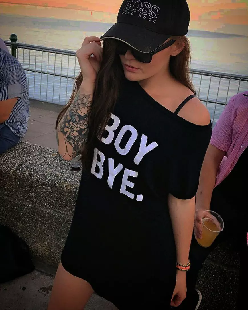 FOTO | O tânără a murit în timpul unui joc sexual online, sub privirile bărbatului care a plătit-o pentru a-i îndeplini o fantezie periculoasă