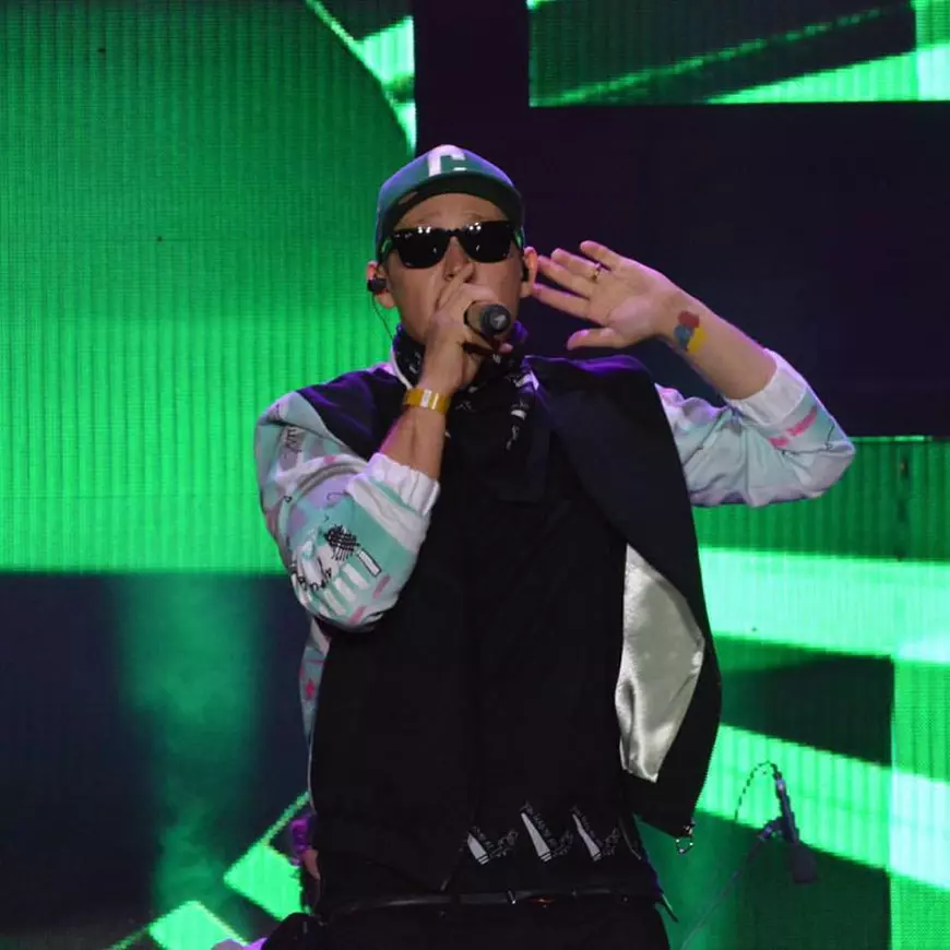 Whatʼs Up a așteptat 7 ani ca să lanseze nu unul, ci trei albume de debut