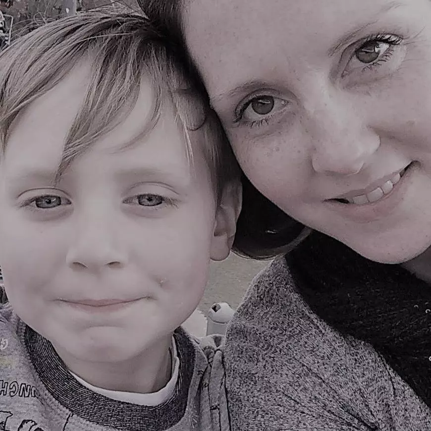 FOTO | Un copil de 6 ani a murit de meningită la câteva ore după ce medicii au susținut că băiețelul se preface