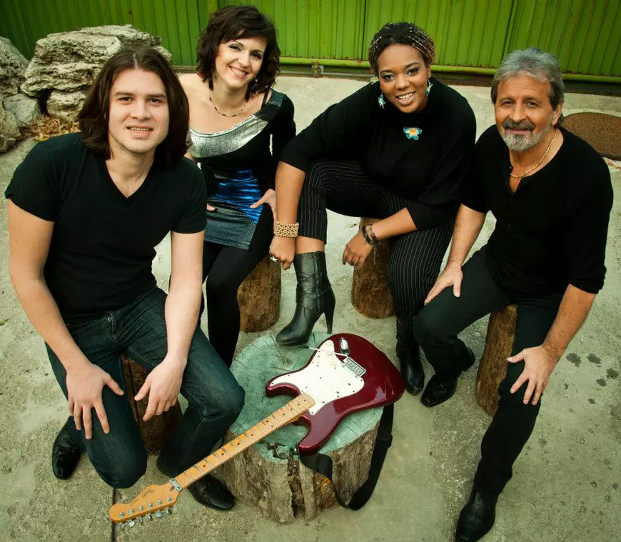 Doliu în muzica românească! Vali Coșug, liderul trupei Yesterday Band, a murit pe masa de operație