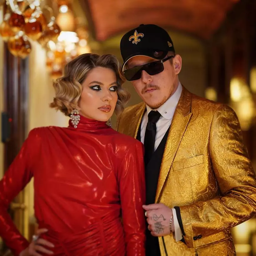 Whatʼs Up a așteptat 7 ani ca să lanseze nu unul, ci trei albume de debut