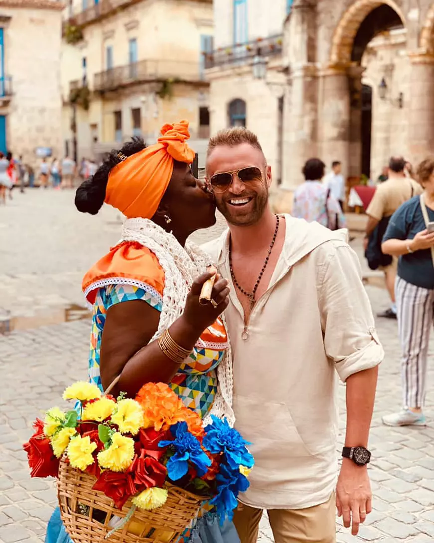 Departe de casă, și-a dat seama de tot ce a greșit în viață