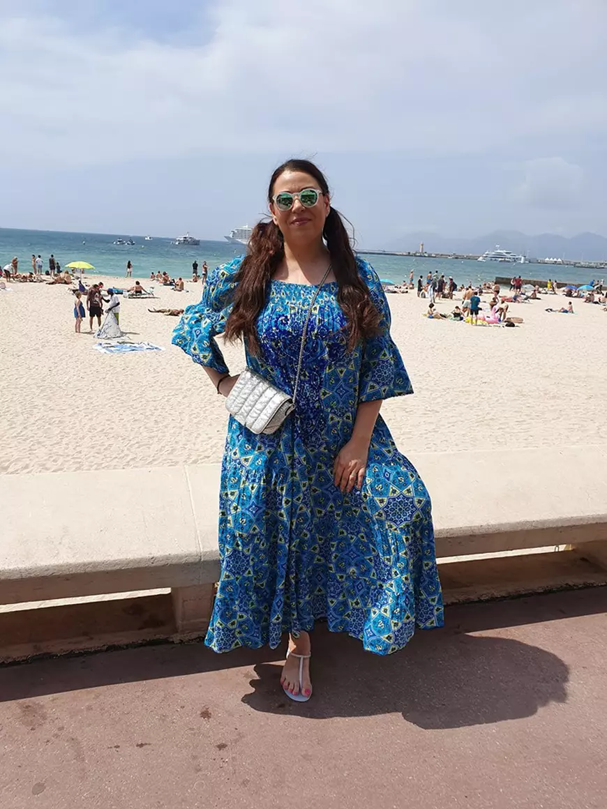 Cum a apărut Oana Roman pe plajă în vacanță, alături de soțul ei