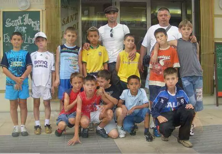 EXCLUSIV / Imagini inedite cu Ionuț Andrei Radu, liderul naționalei de tineret. Portarul nu era cel mai înalt din grupa lui. Băieții băteau tot ce prindeau!