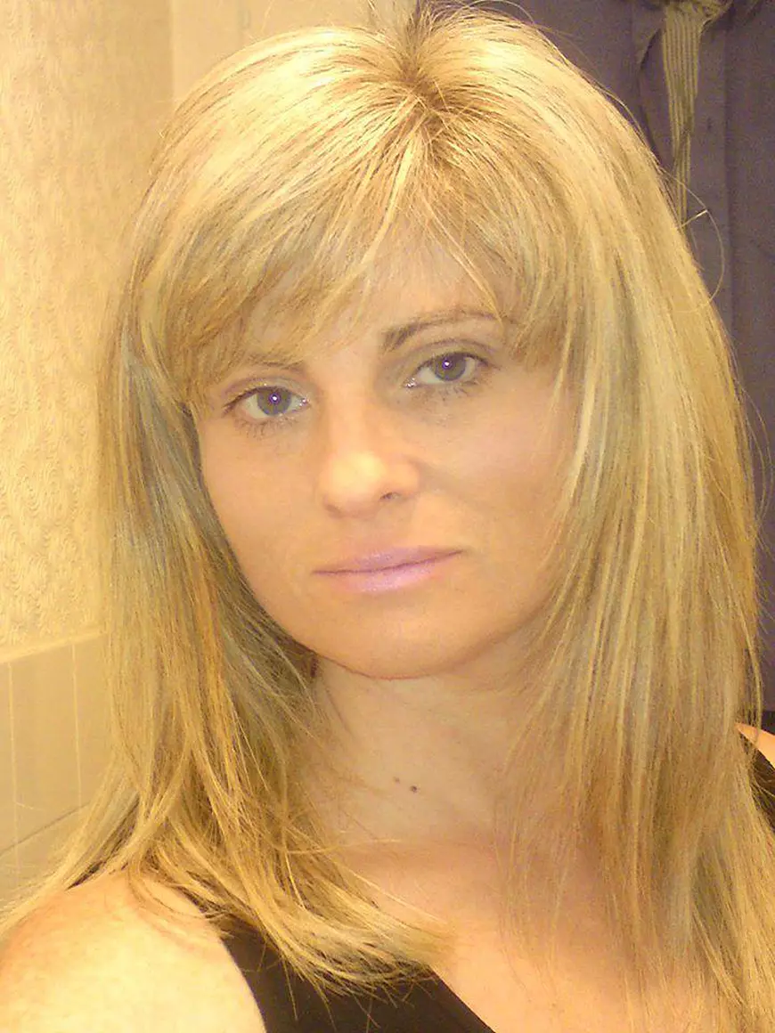 FOTO | O femeie și-a înjunghiat iubitul după ce acesta i-a reproșat că își ia prea multe bagaje în vacanță