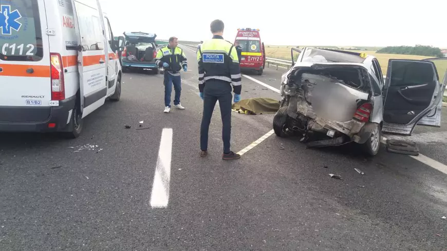 Accident grav pe autostrada A2. O persoană a murit, iar alta este încarcerată