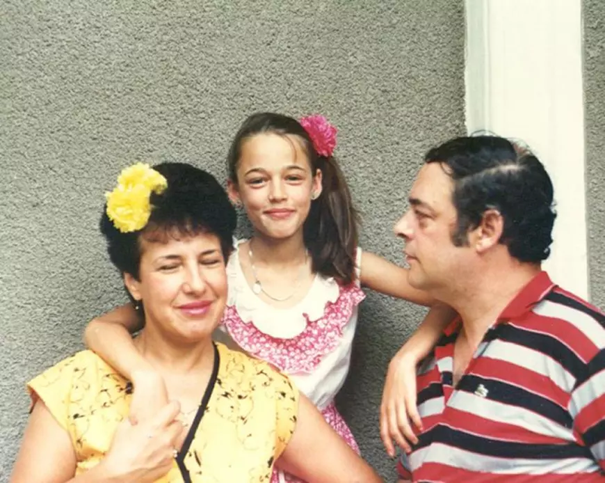 Confesiunile Andreei Raicu: "Când nu a mai fost, am proiectat această dorință și asupra partenerilor mei de viață, pe care i-am căutat să fie ca tata"