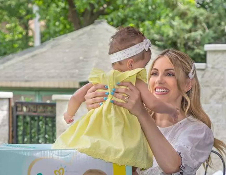 Cât de drăgălașă e fetița lui Cabral și a Andreei Ibacka! Internauții au reacționat imediat ce au văzut-o pe Namiko