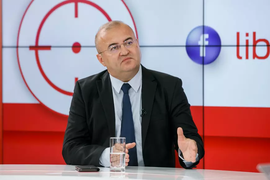 Lecția elenă adresată direct României
