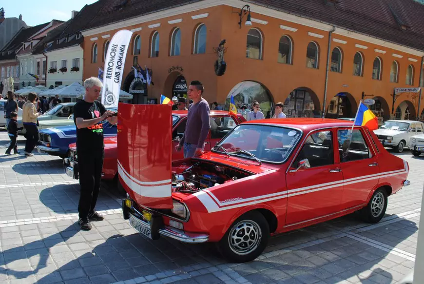 20 de ani de la privatizarea Dacia, care în comunism a dat mașina românului. Cum era să fie cumpărată de Audi și cum ar urma să arate Dacia electrică