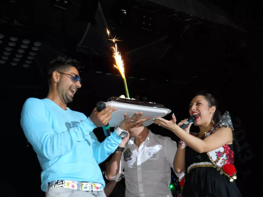 La 37 de ani, Connect-R ni se descrie fix ca un copil: «Știu să desenez, imit, mi-e frică de întuneric și de șerpi»