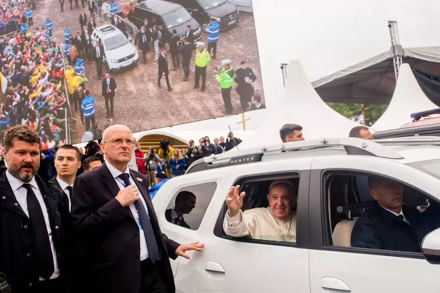 FOTOREPORTAJ DOCUMENTARIA/ Retrospectiva unui eveniment istoric. Papa Francisc, 3 zile de vizită în România, în 36 de fotografii