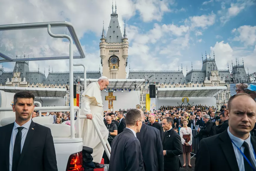 FOTOREPORTAJ DOCUMENTARIA/ Retrospectiva unui eveniment istoric. Papa Francisc, 3 zile de vizită în România, în 36 de fotografii