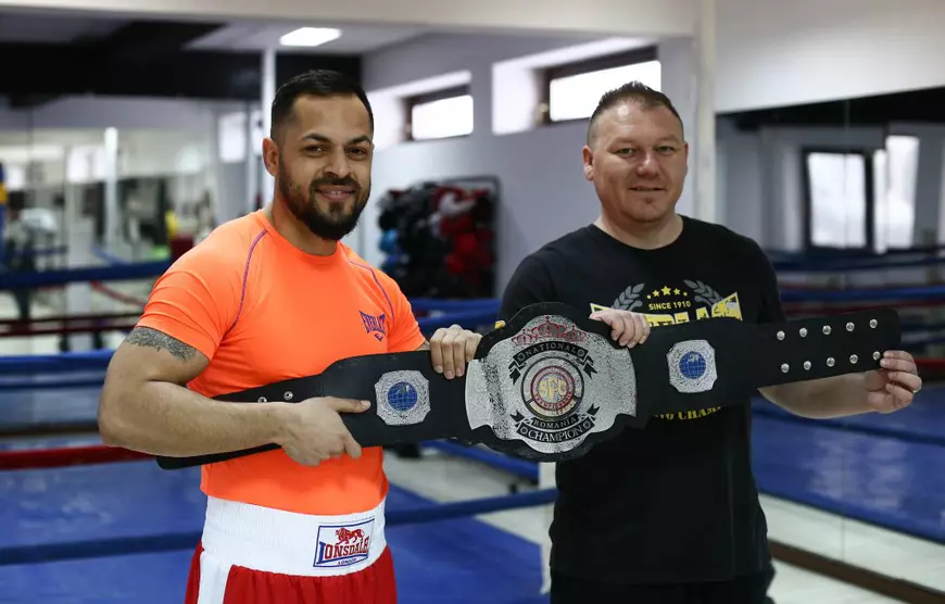 Gala de box ”Noaptea Spartanilor 2”, de la Timișoara. Flavius Biea l-a bătut pe mexicanul Gurrola și și-a păstrat centura intercontinentală IBA la semi-mijlocie. Toate rezultatele