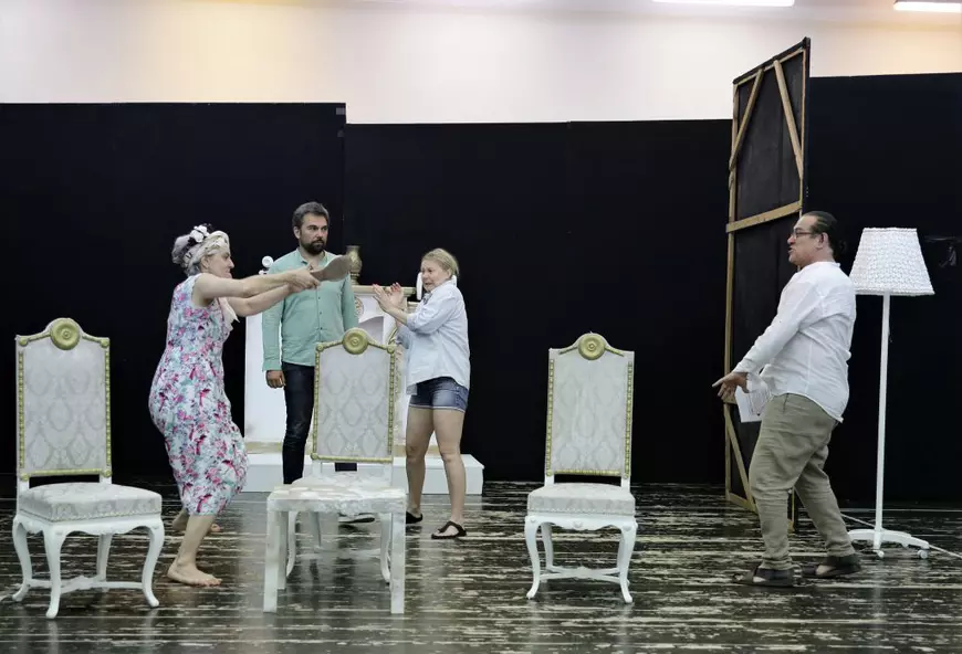 Libertatea a fost la repetițiile spectacolului „Azi nu! Poate mâine!”. Maia Morgenstern, Marius Bodochi, Tania Popa și Andreas Petrescu au povestit cum au ajuns să joace împreună într-o comedie!