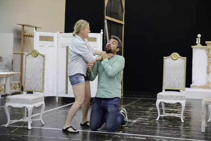 Libertatea a fost la repetițiile spectacolului „Azi nu! Poate mâine!”. Maia Morgenstern, Marius Bodochi, Tania Popa și Andreas Petrescu au povestit cum au ajuns să joace împreună într-o comedie!