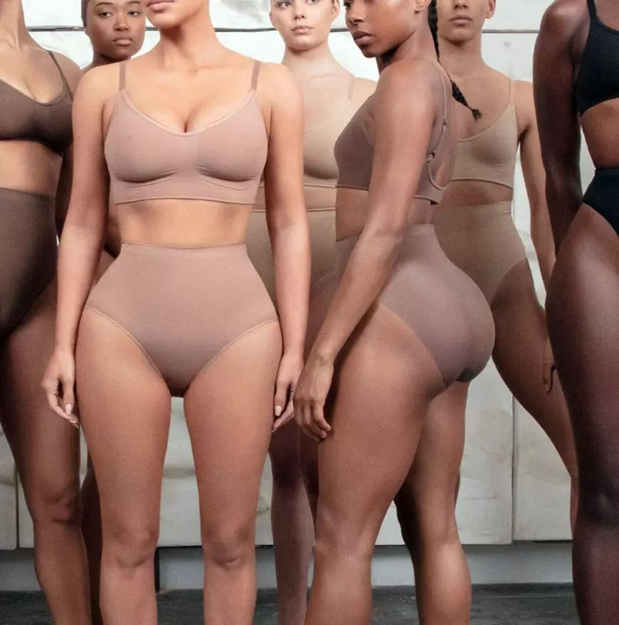 Japonezii revoltați de linia de lenjerie intimă lansată de Kim Kardashian