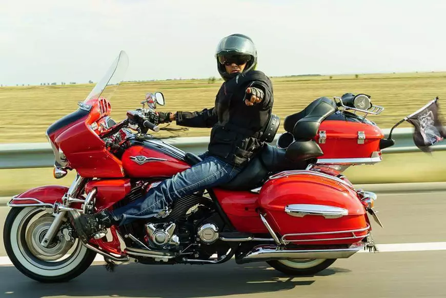 Saga motoarelor lui Cristi Hrubaru: “Am început cu o sovietică de 130 kg, acum am o americancă de peste 400 kg”