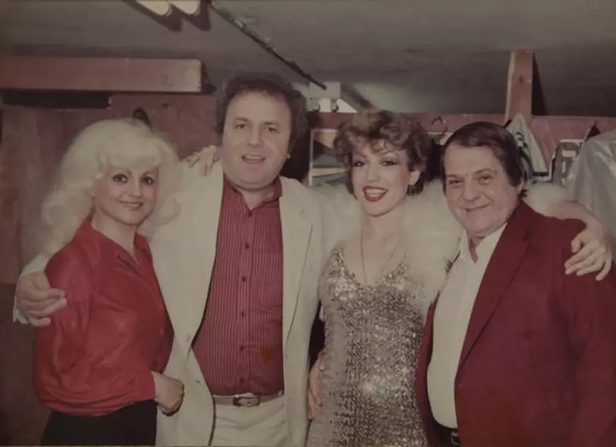 Veteranul Revistei românești, sărbătorit pe scenă la 87 de ani