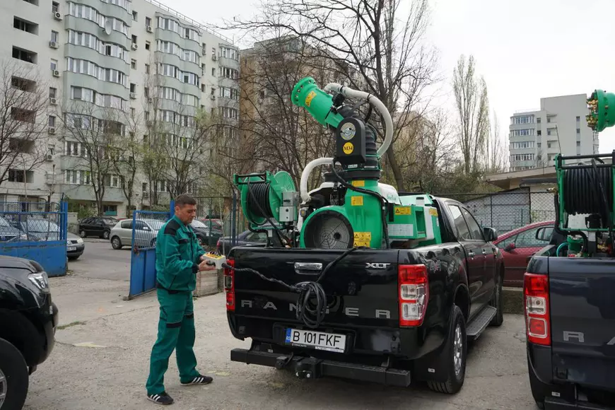 Vă recomandăm 7 superlecturi de weekend. De la investigaţia care contrazice o poveste publicată de The New York Times până la pompierul ars în misiune plimbat între spitale