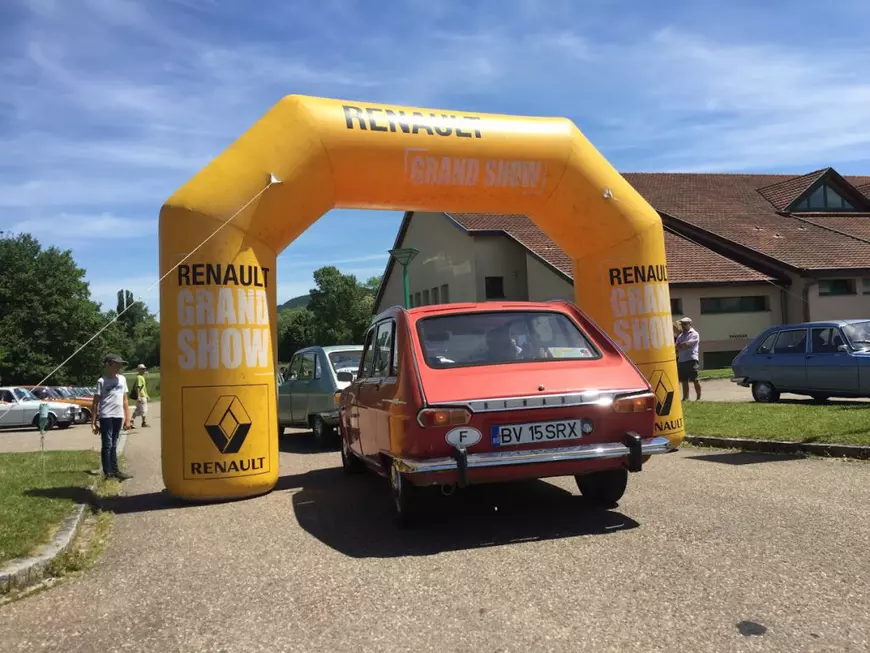 Mașina din Brașov, sosind la locul adunării MUST R16 2019.