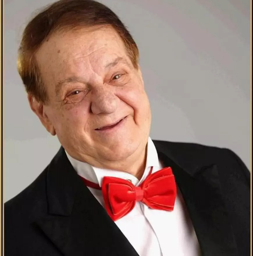 Veteranul Revistei românești, sărbătorit pe scenă la 87 de ani