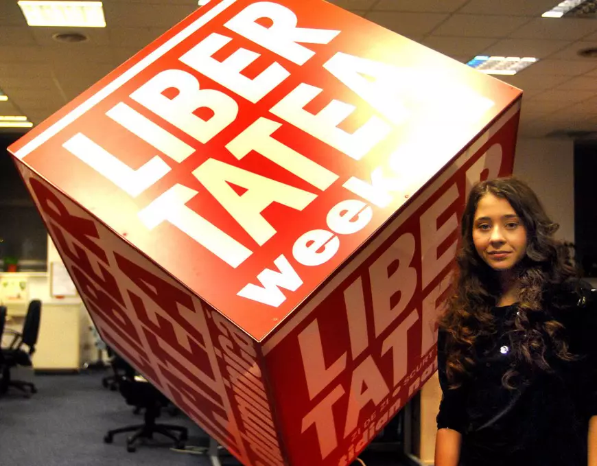 Micuța de altădată, Nicole Cherry nu mai e chiar micuță. Are 20 de ani și s-a mutat cu iubitul, cu acordul părinților săi