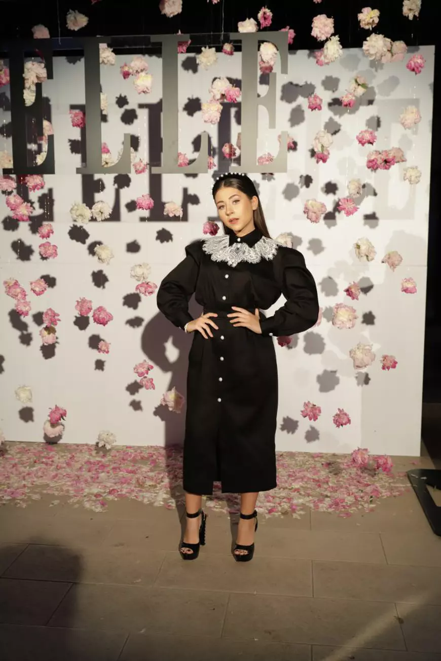 Ținuta total neașteptată pe care Nicole Cherry a adoptat-o la Gala Elle New Media Awards 2019