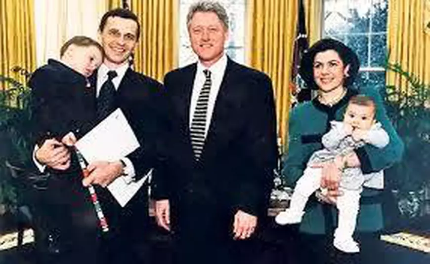 BIO| Cine este Mircea Geoană, noul secretar general adjunct al NATO