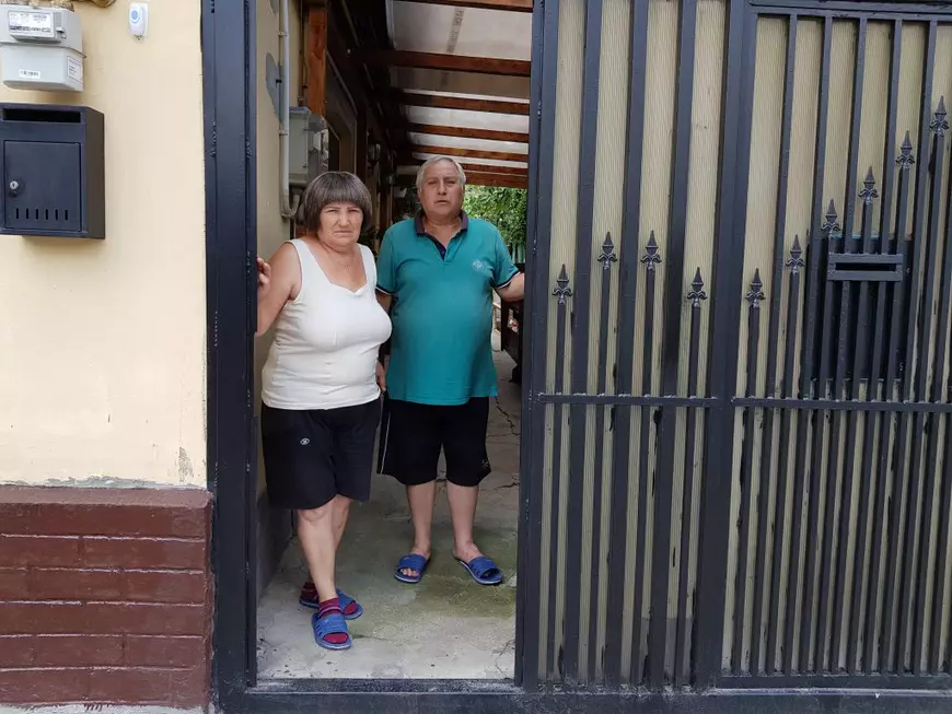Doi pensionari din București au plătit 9.900 de lei unei avocate pentru a-i reprezenta într-un dosar, dar au fost înșelați