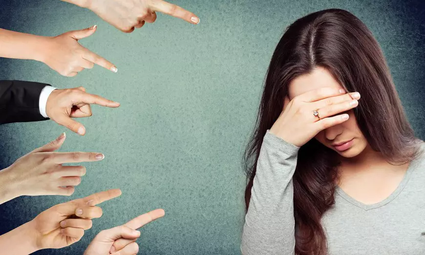 5 super-lecturi de weekend: de la confesiunea unui fost militar român din Legiunea Străină până la comunitatea de români săraci care îl înfruntă pe viceprimarul Italiei