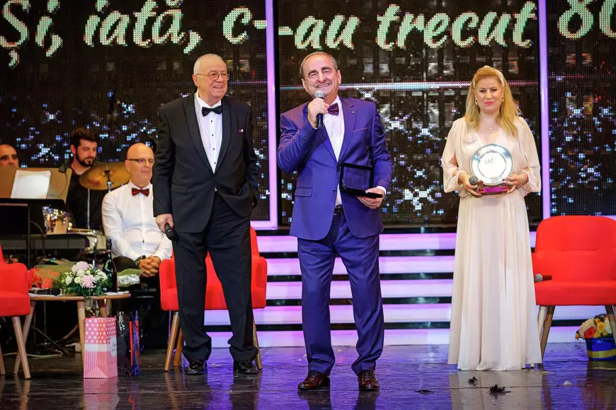 Actorii de la Teatrul de Revistă se-ntorc în timp