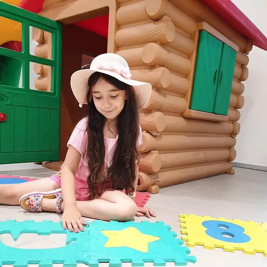 Fetița lui Marcel Pavel a împlinit șase ani. „Ea este universal meu”