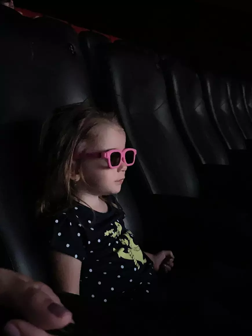 Jojo și-a dus copiii la film. Ce s-a întâmplat în sala de cinema. „Spre final a început să comenteze”