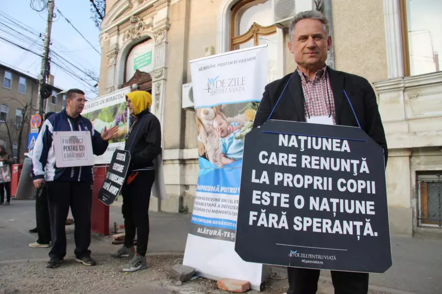 Obiecția de conștiință. Doctorii români în lupta mișcării mondiale anti-avort