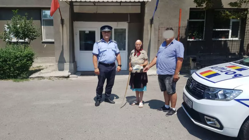 O bătrână din Dolj a găsit pe o stradă din Craiova o pungă cu peste 13.000 de lei. Ce s-a întâmplat cu banii