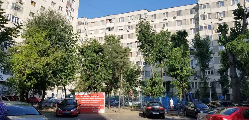 Locuri de joacă la 1,5 milioane de euro bucata! Daniel Florea, primarul PSD al Sectorului 5, cheltuie 54 de milioane de euro ca să amenajeze 34 de părculețe