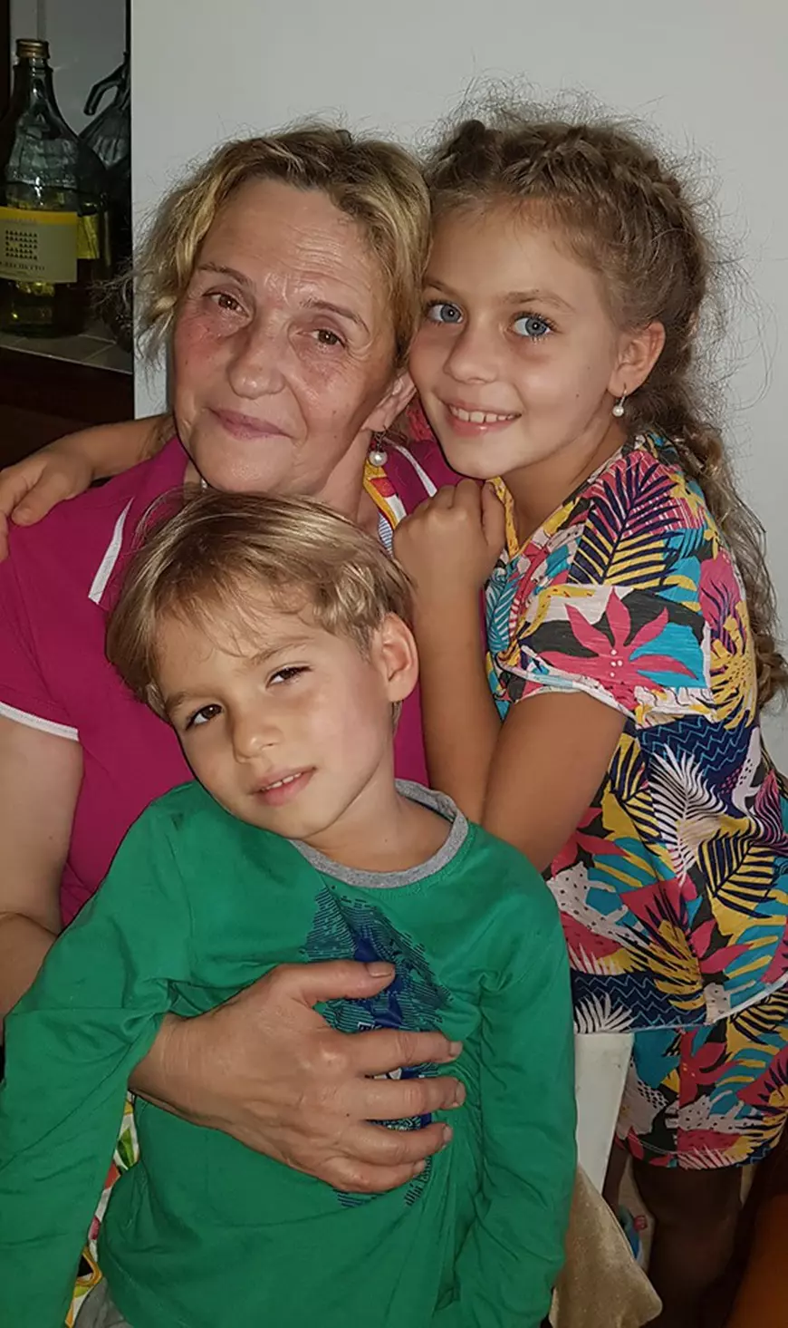 Ionuț Dolănescu are familia în trei țări! El și soția sunt în România, mama i-a rămas în SUA, iar copiii i-a trimis la bunica din Italia