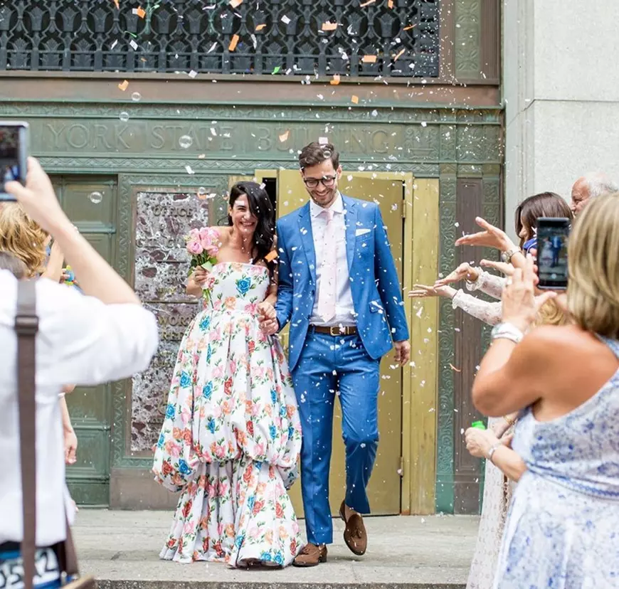 De la nuntă, la înmormântare. Milionarul Cornel Tăbăcaru și-a măritat fata la New York, apoi și-a îngropat mama, în România