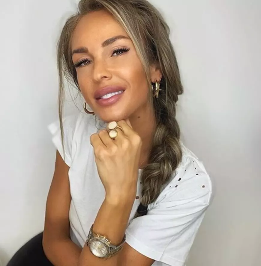 Diana Munteanu, criticată de fani din cauza operațiilor estetice. Ce transformare. „Te-ai stricat și tu”