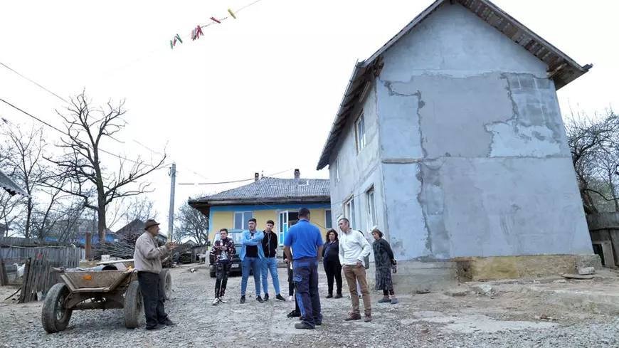 Satul din România unde grădinițele sunt în casele oamenilor! Așa se învață în cele mai sărace județe din țară