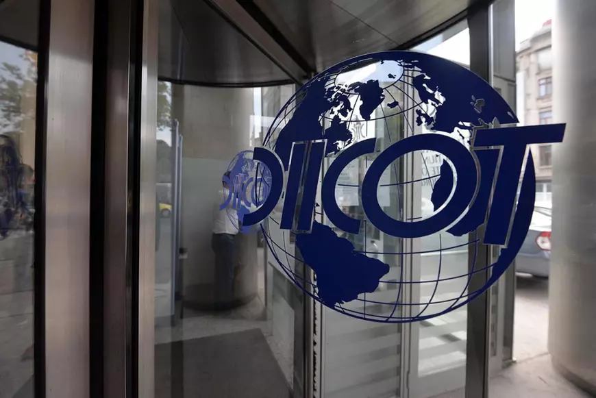 Procurorul care ancheta dosarul Lucan pleacă din DIICOT chiar înainte să-i audieze pe șefii multinaționalelor farma Roche și Novartis pentru dare de mită!