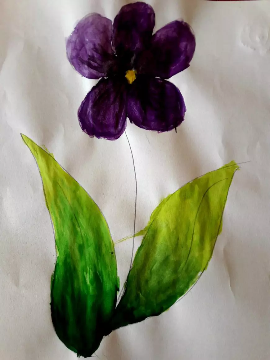 Stinge incendiile, apoi le „aprinde” pe pânză. Un pompier recreează în fața șevaletului clipele dramatice din timpul luptei cu focul