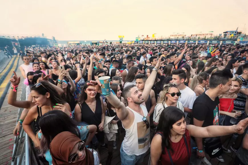 FOTO | Prima zi Neversea în imagini. S-a dat startul la festivalul de la malul mării